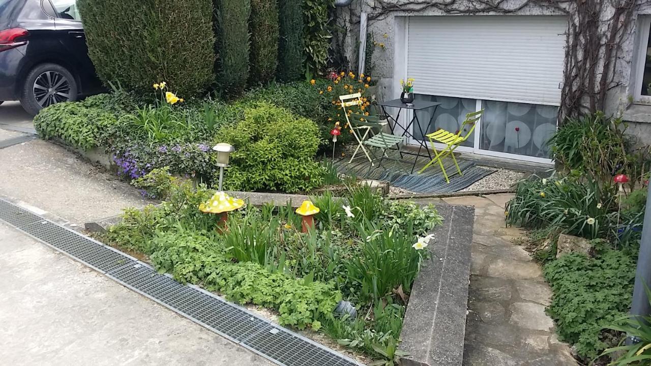 Les Nympheas, Appart Au Calme Et Grand Jardin A 15 Min De Disneyland, Crecy-la-Chapelle Exterior photo